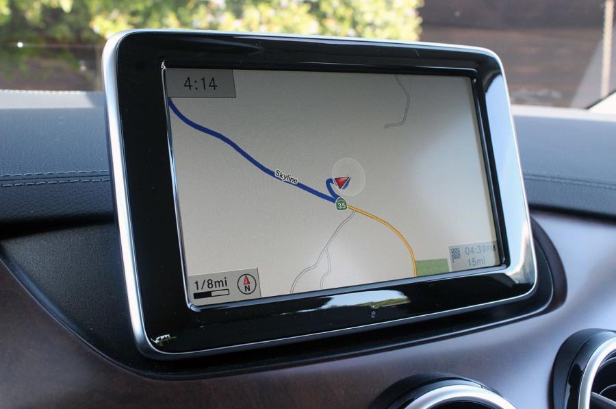  Mercedes-Benz B-Class Electric Drive 2014 года  (US) (фото 27 из 59)